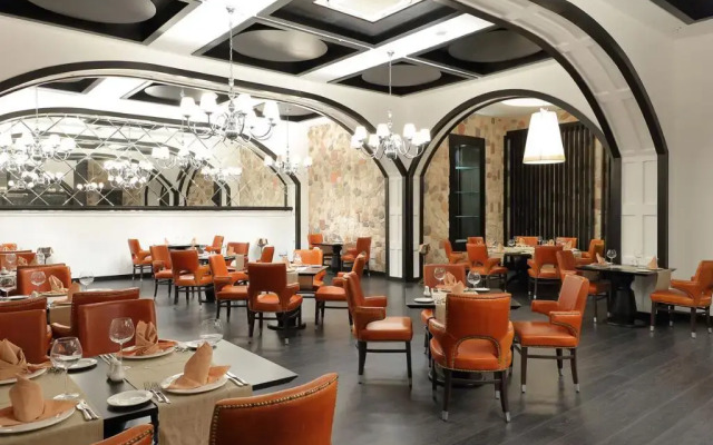 Juju Premier Palace 
