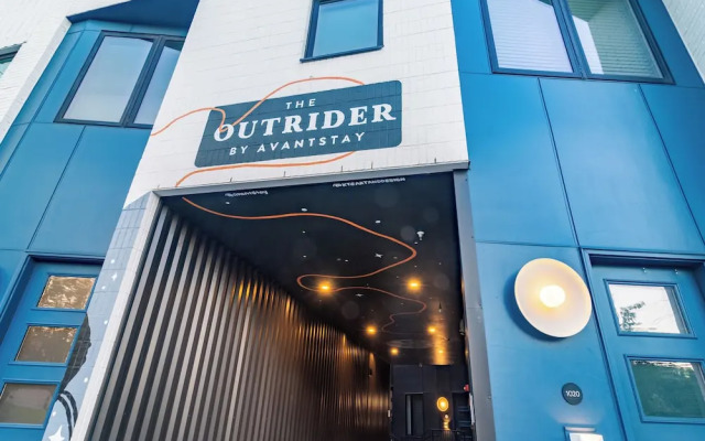 The Outrider by AvantStay Chic Stay Close to Broadway