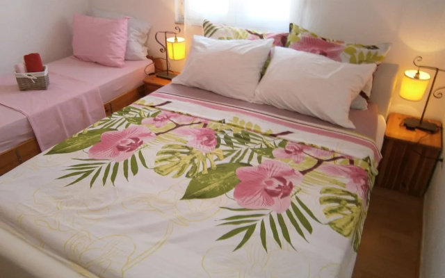 Beautiful Holiday Apartment Sanela for Relaxed Vacation