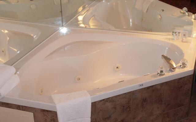Country Inn & Suites By Radisson, Toronto Mississa