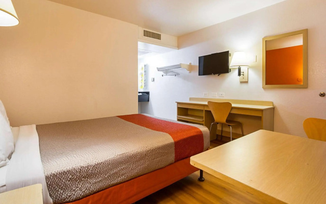 Motel 6 Mesa North