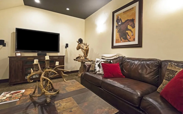 Abode at Big Game Lodge