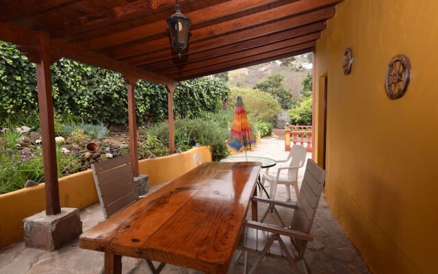 Cozy Cottage in Orotava with Swimming Pool