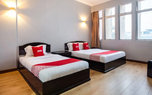 OYO 89568 Mangrove Hotel