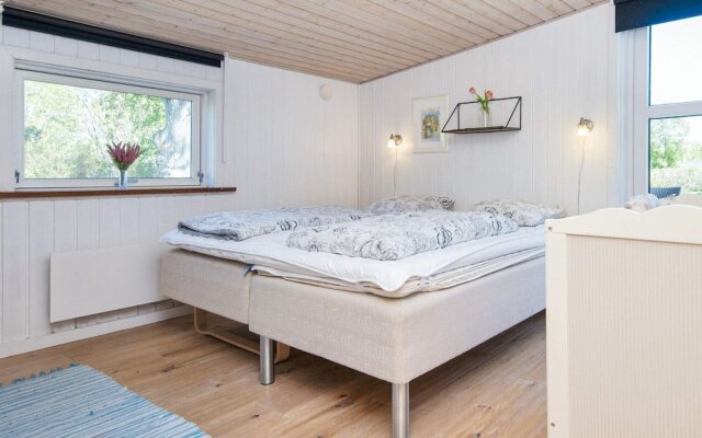 10 Person Holiday Home in Glesborg-by Traum