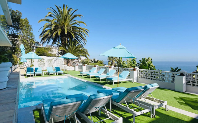 The Clarendon - Bantry Bay