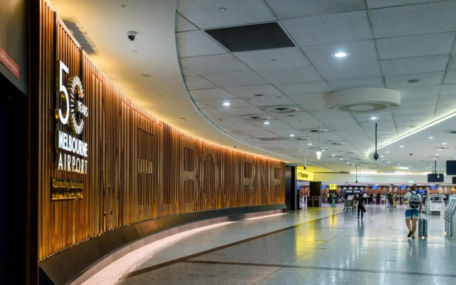 Holiday Inn Melbourne Airport by IHG