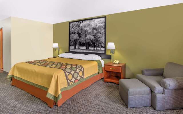 Super 8 by Wyndham Galva