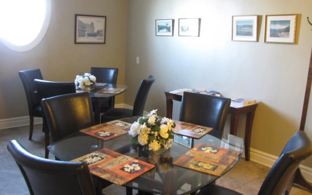 Spanish Bay Inn, CANADA