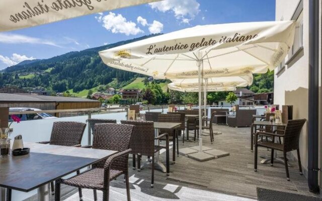 Aparthotel AlpTirol