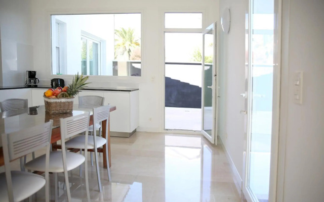 Casa rural con piscina Viña de Millan