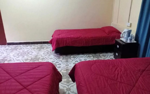 OYO 90675 Holiday View Inn