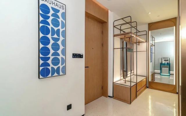 YEE HOTEL (free shuttle bus to Canton Fair Venue）