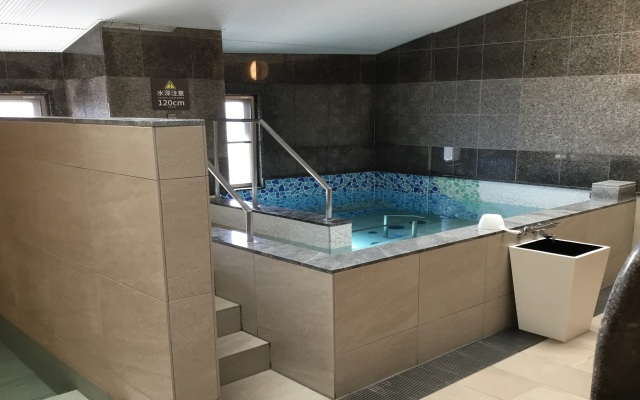 Ise Pearl Pier Hotel