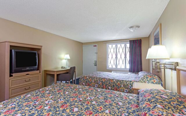 Knights Inn - Norcross, GA