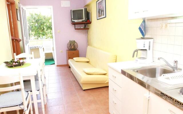 Apartment Milena in Okrug Gornji (Ciovo)