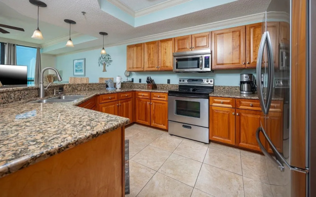 Phoenix Ix 906 2 Bedroom Condo