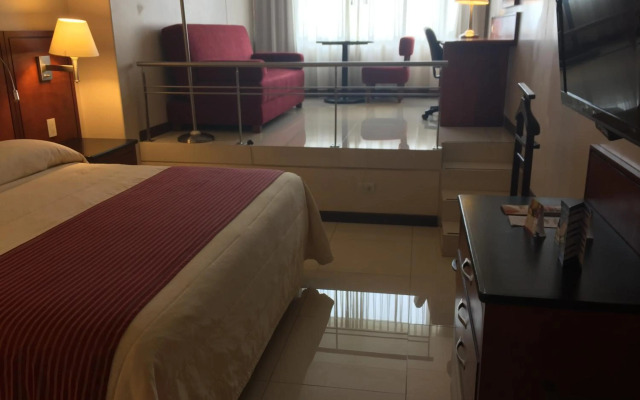 Hotel Fortin Plaza