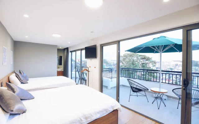 TTR Studio Apart Hotel