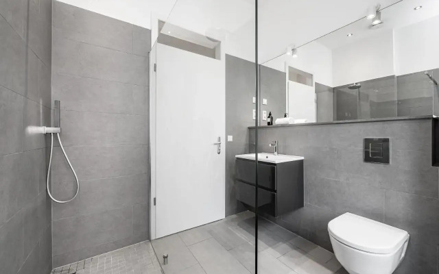Stylish New Cube Loft by Berlin-Wall-Apartments
