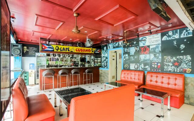 OYO 252 Hotel Euroasia (Vaccinated Staff)