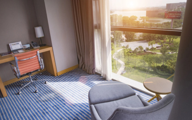 Aloft Dongguan Songshan Lake