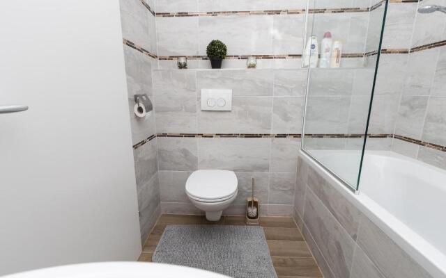 Comfortable romantic 1 bedroom apartment near Augarten