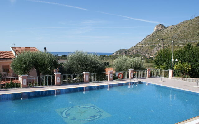 Hotel Ristorante Borgo La Tana