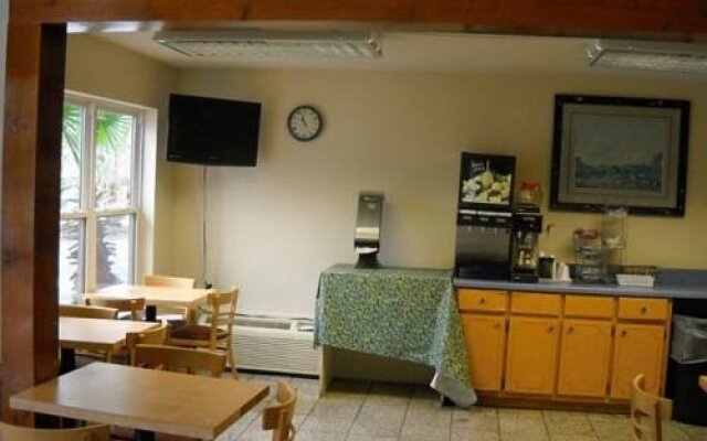 Ashburn Inn & RV Park