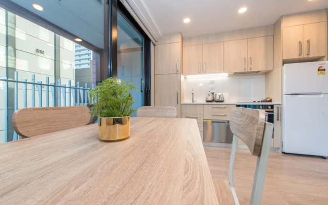 JHT - 1 BRM Apartment, Opposite to SkyTower with view