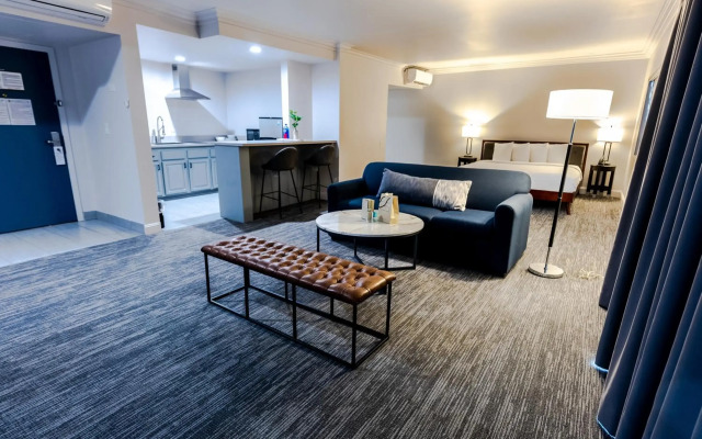 The Live Hotel