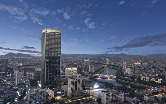 Hilton Zhuji