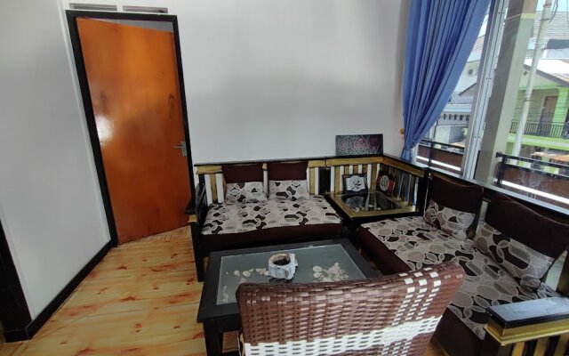 OYO 92357 Zzip Homestay