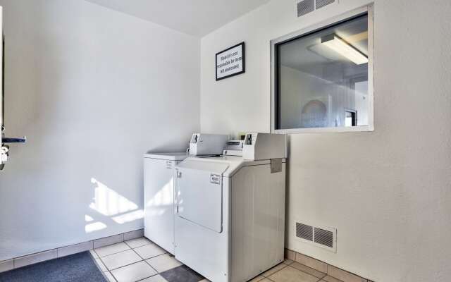Motel 6 Flagstaff, AZ - Butler