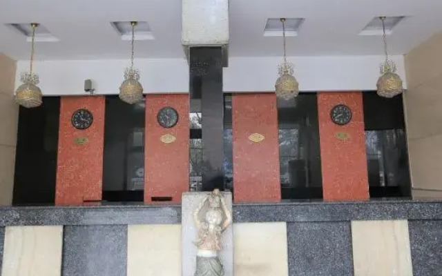 OYO loudi golden shield hotel