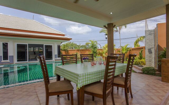 Thammachat P3 Victoria Villa 3 Beds