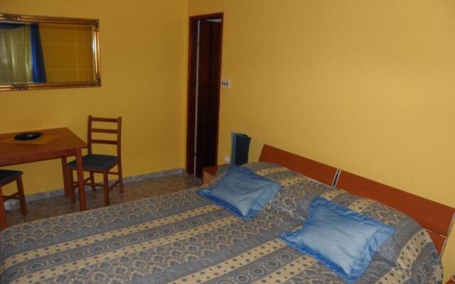 Apartments Gorda - 50m from beach