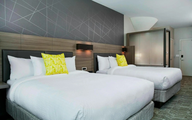 SpringHill Suites by Marriott Milwaukee Downtown