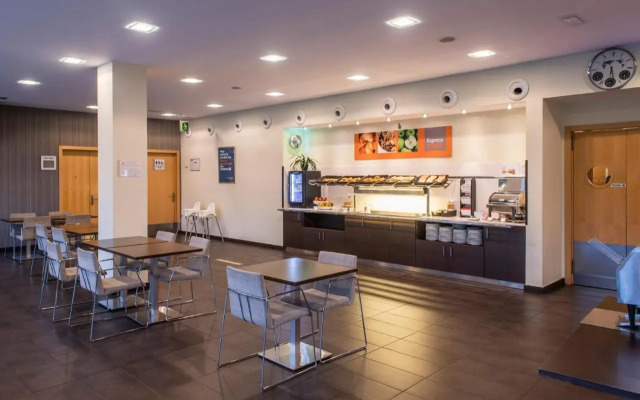 Holiday Inn Express Barcelona - Sant Cugat by IHG