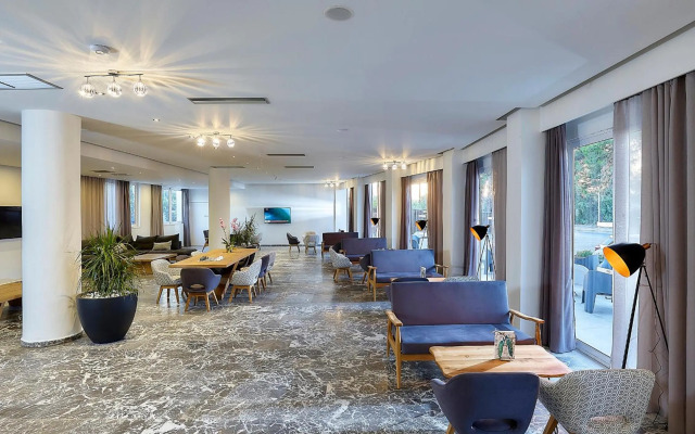 Vasia Royal Hotel