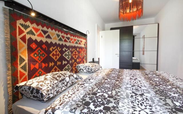 Ana Maria Apartments