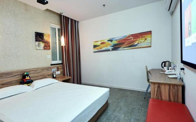 Shell Yantai Youth South Road Ludong University Hotel