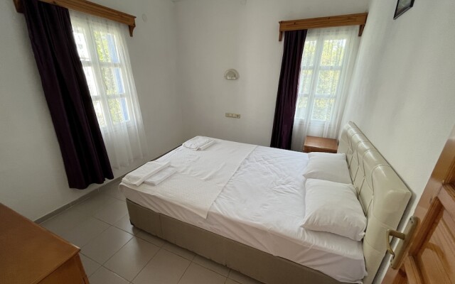 Ege Apartments