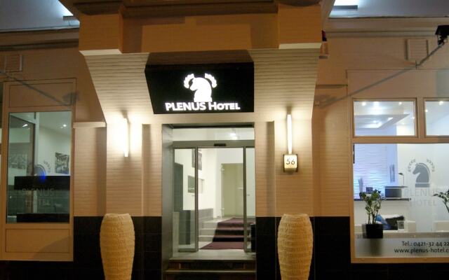 Plenus Hotel