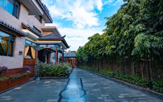 Xishuangbanna Jinghong Nalan Manor (Century Jinyuan)