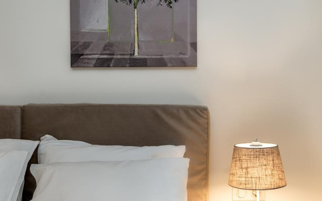 Urban Nest - Suites & Apartments