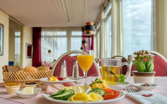 FF&E Hotel Dania