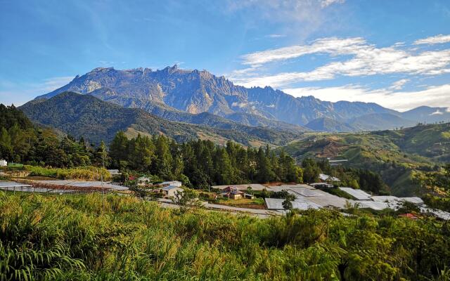 Blue Mountain Lodge Kundasang