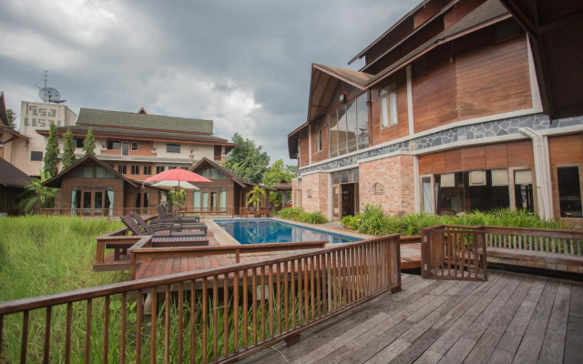 100 Islands Resort & Spa