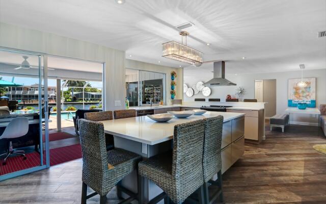 Bimini Breeze - True Waterside Living